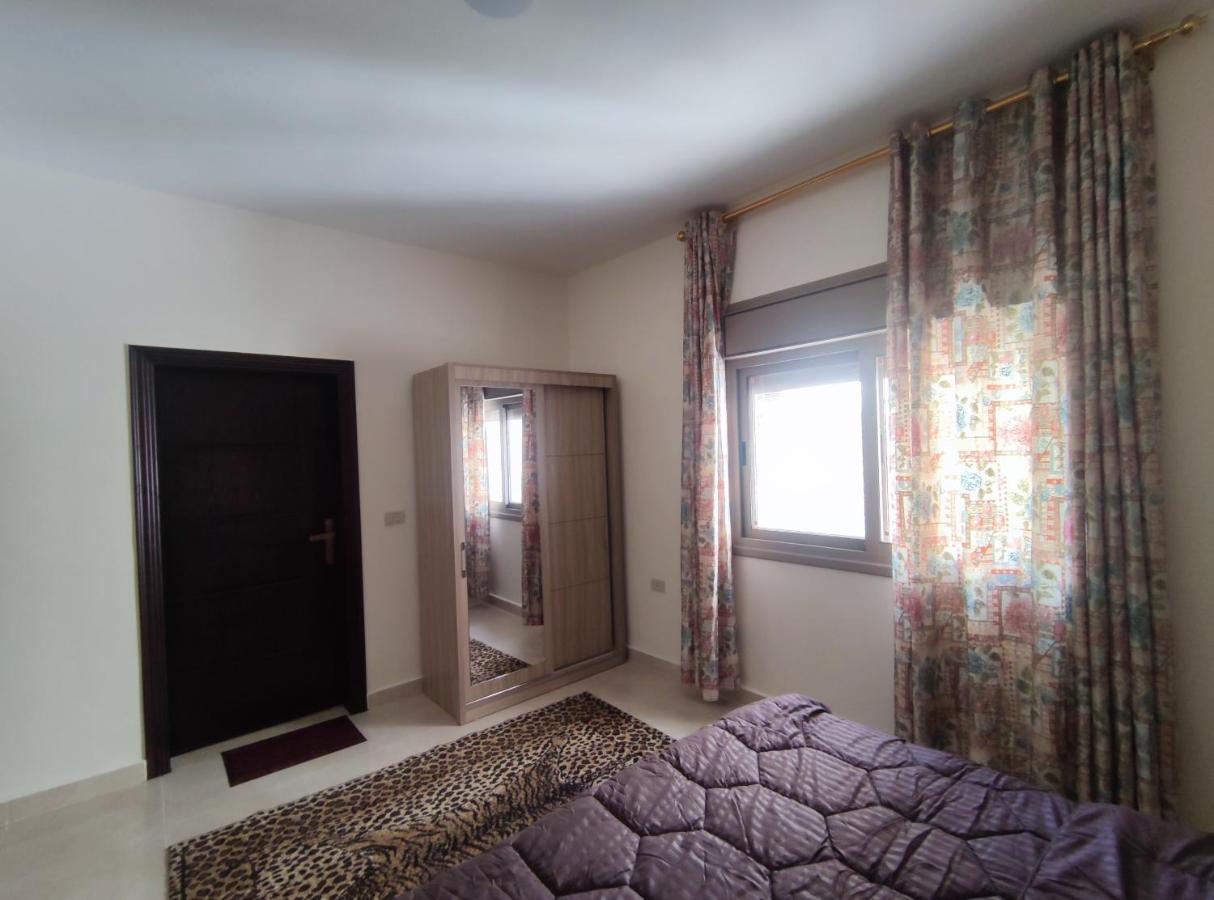 Red Rose City Apartment 瓦迪穆萨 外观 照片