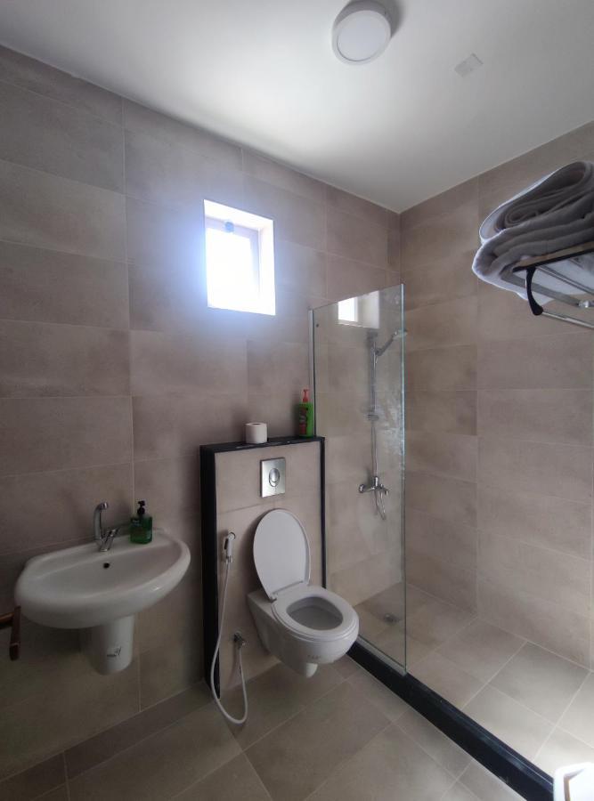 Red Rose City Apartment 瓦迪穆萨 外观 照片
